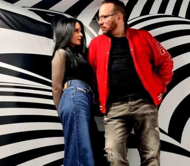 Imagine Stire Cu ce se ocupă actuala soție a lui Costin Craioveanu. S-a recăsătorit după divorțul de Mihaela Cernea și e mai fericit ca niciodată | 2review.ro