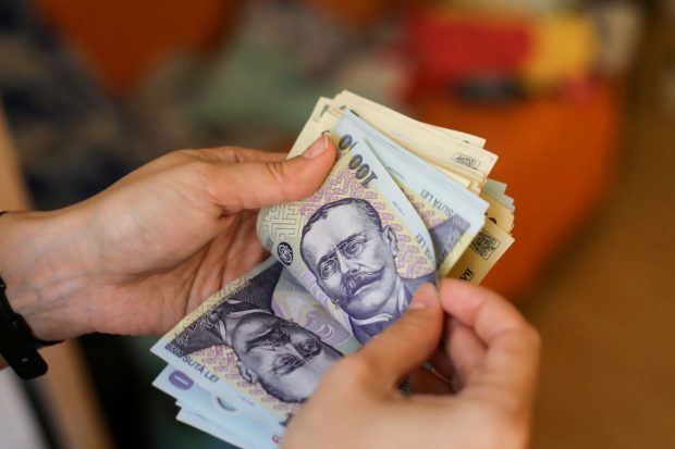 Ce așteptări salariale au românii: 9.000 de lei pentru IT, 5.000 pentru retail, 7.000 pentru construcții, 6.500 pentru automotive și 5.000 pentru HoReCa