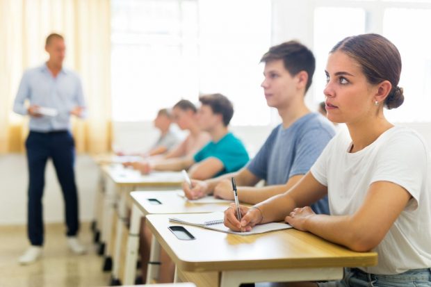 Subiecte informatică BAC 2023. Ce au avut de rezolvat elevii care au ales să dea Bacul la această materie