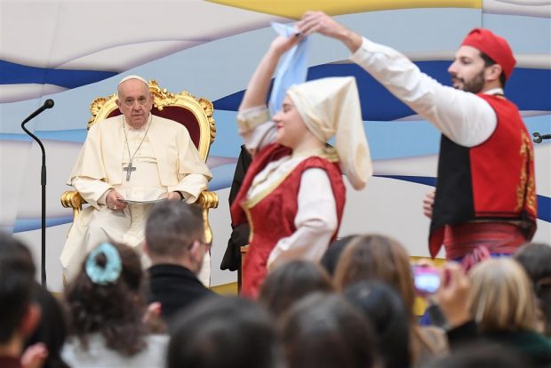 Sexul este un „lucru frumos, dăruit de Dumnezeu”, spune Papa Francisc într-un documentar