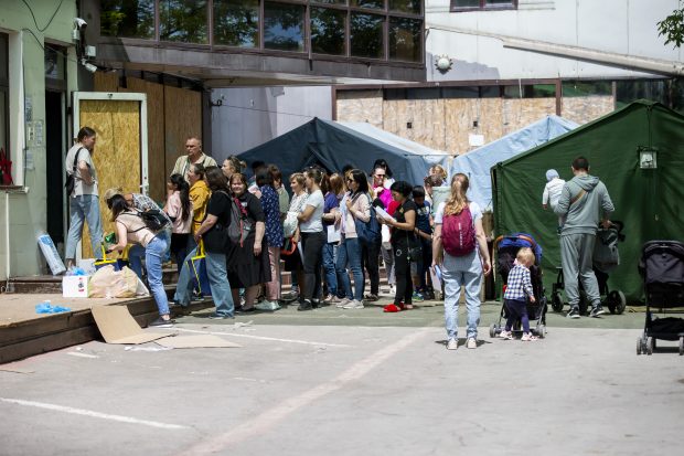 „Comunitățile de refugiați sunt ținta traficanților de persoane pentru exploatare sexuală și prin muncă.” Cum se pot proteja?