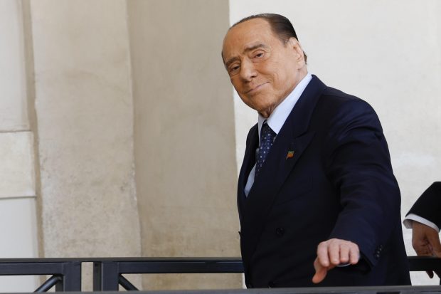 Silvio Berlusconi a fost diagnosticat cu leucemie și rămâne internat la terapie intensivă