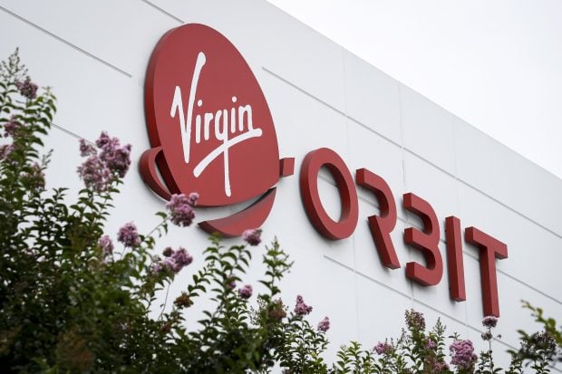 Compania aerospațială a lui Richard Branson și-a cerut falimentul. Eșecul trimiterii unui satelit pe orbită, momentul fatal