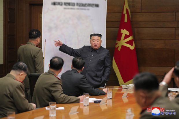 Kim Jong Un a ordonat lansarea primului satelit nord-coreean de spionaj militar