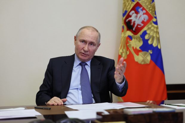 Vladimir Putin a semnat un decret prin care cetățenii ucraineni din teritoriile ocupate pot fi deportați