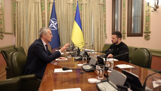 Jens Stoltenberg, la Kiev: „Viitorul Ucrainei este în NATO”. Volodimir Zelenski a cerut să fie admisă la reuniunea alianței din iulie