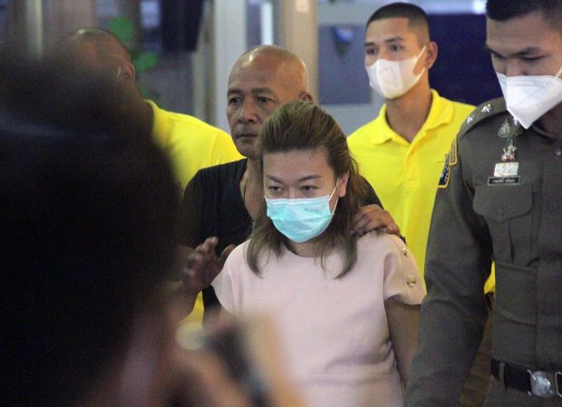 O femeie din Thailanda, arestată sub acuzația că și-a ucis 12 prieteni prin otrăvire cu cianură
