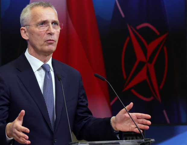 Jens Stoltenberg: NATO a trimis Ucrainei „peste 98%” din vehiculele de luptă promise. Câte tancuri și blindate a primit până acum Kievul