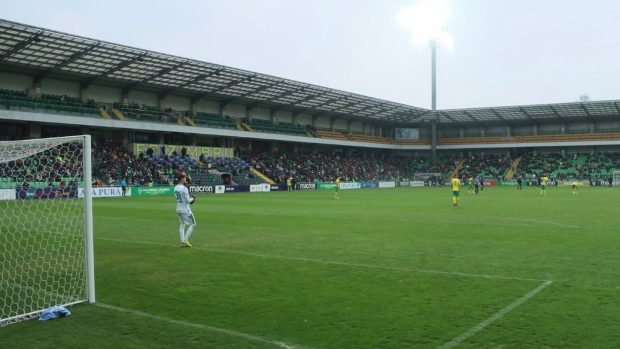 Mesaj antirăzboi afișat la meciul de fotbal dintre Zimbru Chișinău și Sheriff Tiraspol, din Superliga moldovenească de fotbal. Ce a apărut scris în tribune