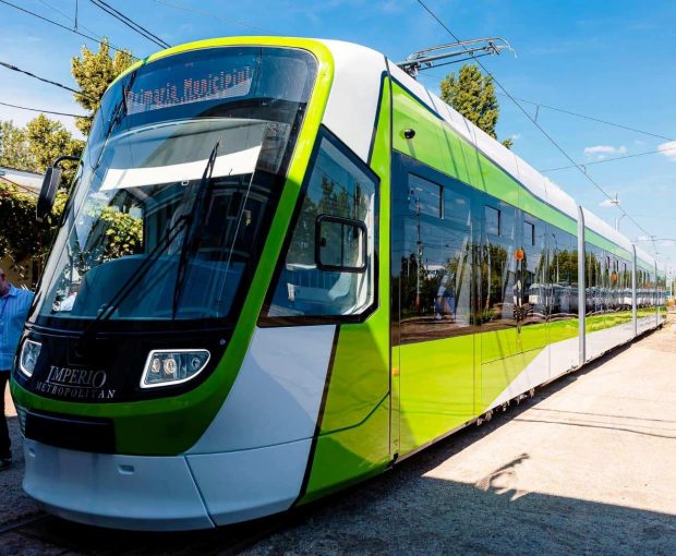 Ultimul tramvai Astra Imperio a fost pus în circulație pe linia 25, în București, anunță Nicușor Dan