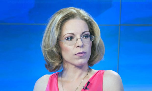 Jurnalistă și realizatoare la România TV a postat în această dimineață pe Facebook: “Am fost diagnosticată cu depresie în urmă cu 14 ani. Scriu asta pentru mine, dar mai ales pentru Iulia. Un om nu poate fi redus la boala sa”
