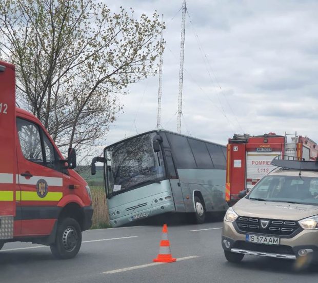 Încă un accident în care a fost implicat un autocar cu copii. În Iași a fost activat planul roșu de intervenție