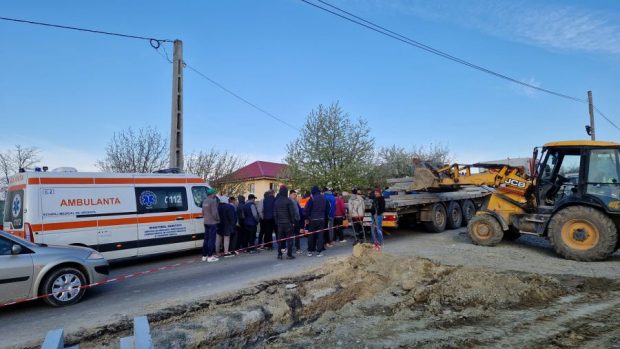 Accident de muncă în Bacău. Doi muncitori au murit striviţi de o bucată de beton