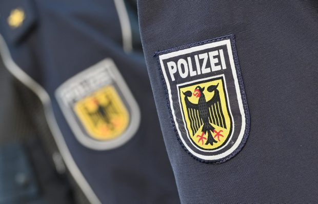 Un român a fost rupt în bătaie de șase tineri, tot români, pe care-i întâlnise într-un bordel din Austria. Dacă nu apărea poliția, l-ar fi ucis