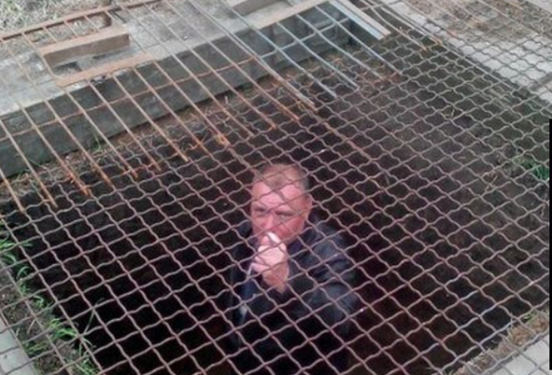 „Ajutor, sunt ținut captiv de camarazii mei!”. Soldat rus închis într-un puț adânc de 3 metri, de aproape o lună, după ce „am băut puțină bere”