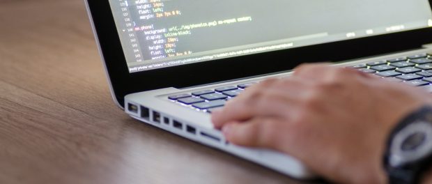 Află ce e data scraping-ul și dacă este legal