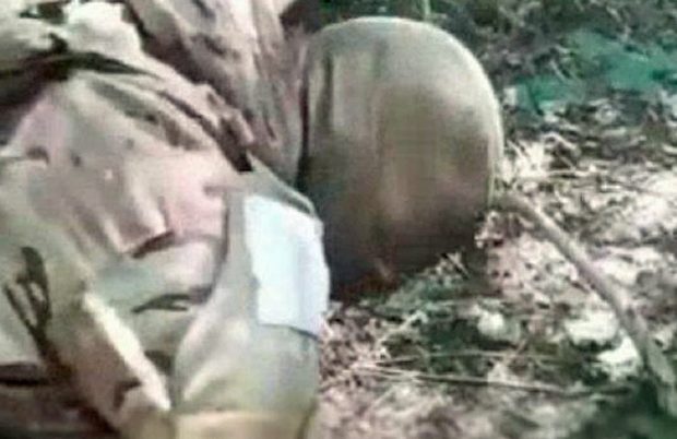 Un videoclip cu decapitarea unui presupus soldat ucrainean e distribuit de canalele pro-ruse de Telegram: „Pune-l într-un sac și trimite-l comandantului”