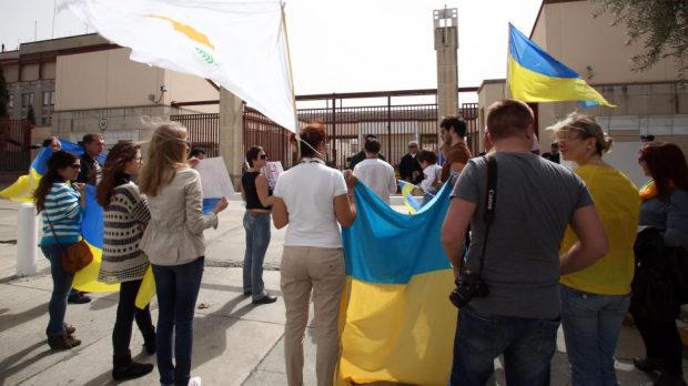 3.000 de refugiați ucraineni dați afară din hotelurile din Cipru, care se pregătesc să primească turiști, în sezonul estival