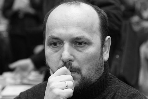 INTERVIU. Cum a scăpat de înrolarea în armata sovietică unul dintre cei mai importanți scriitori basarabeni de azi: „Mă temeam să n-o pățesc și eu ca un văr ucis în Afganistan”