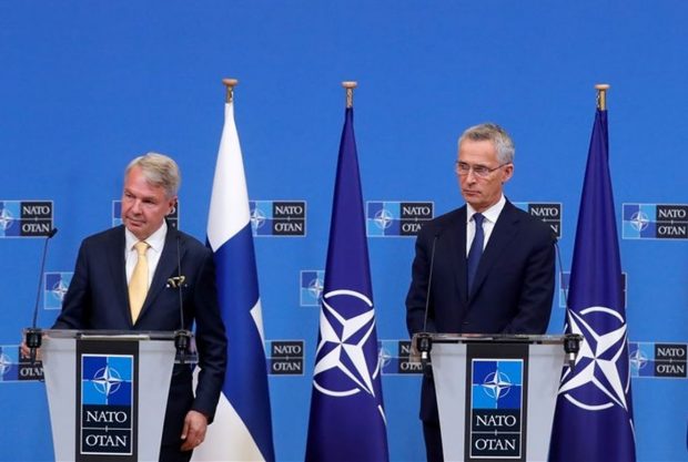 Finlanda devine azi cel de al 31-a membru al NATO