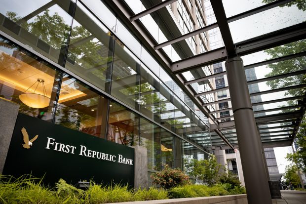 Încă o bancă americană cu probleme. Autoritățile din SUA se pregătesc să preia controlul First Republic Bank