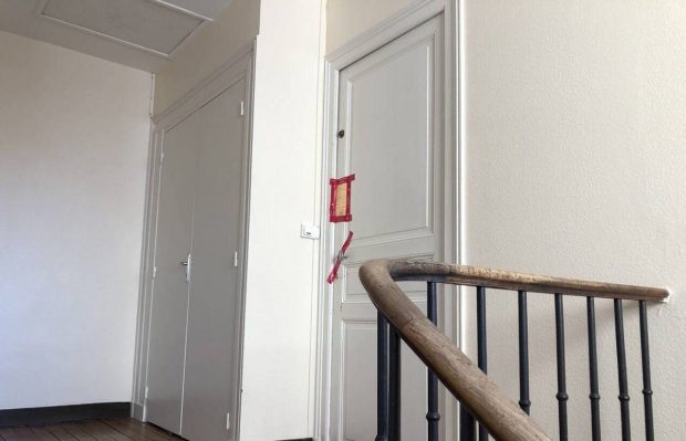 Un francez rănit la mâini le-a spus pompierilor care-l îngrijeau că a ucis o româncă și le-a dat o adresă unde să caute cadavrul