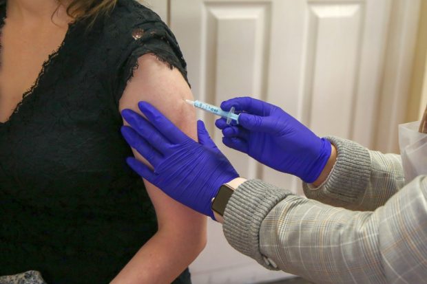 OMS: Cel puţin 1,4 milioane de vieţi au fost salvate în Europa de vaccinarea anti-COVID-19