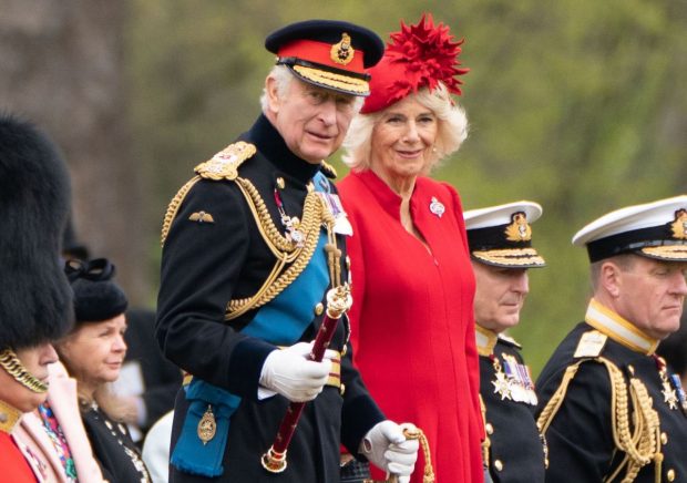 Încoronarea regelui Charles al III-lea – ceremonie „modernă”, cu ulei vegan, coroană refolosită și ținute mai puțin pompoase