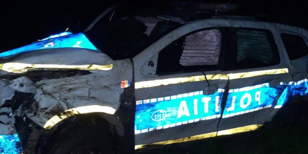 Doi polițiști din Teleorman au fost răniți, după ce s-au răsturnat cu autospeciala aflată în misiune