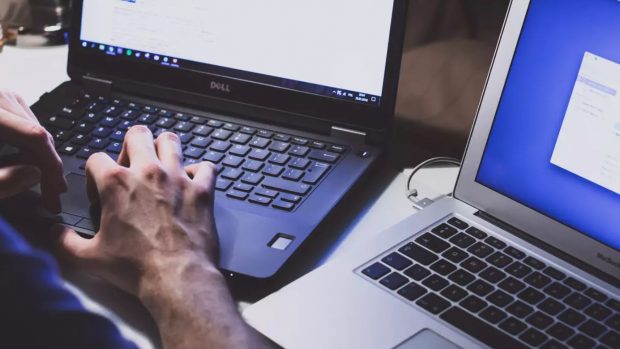 Ce trebuie să conțină o notă de informare privind prelucrarea datelor personale pe un site?