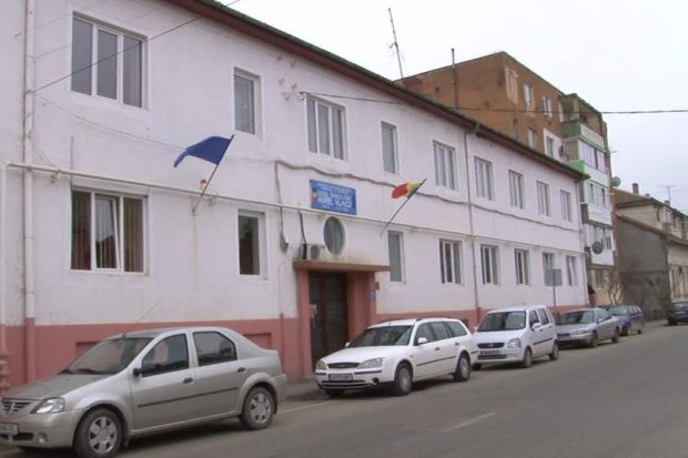 Profesoară din Lugoj condamnată la 9 luni de închisoare, după ce a bătut un elev. Sentința e definitivă, dar pedeapsa e amânată cu termen de supraveghere de 2 ani