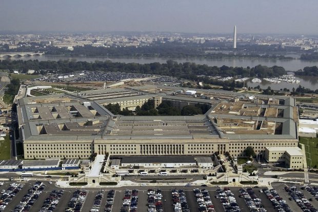 Numele presupusului autor al scurgerii de informații de la Pentagon, dezvăluit de presa americană. Cine este Jack Teixeira