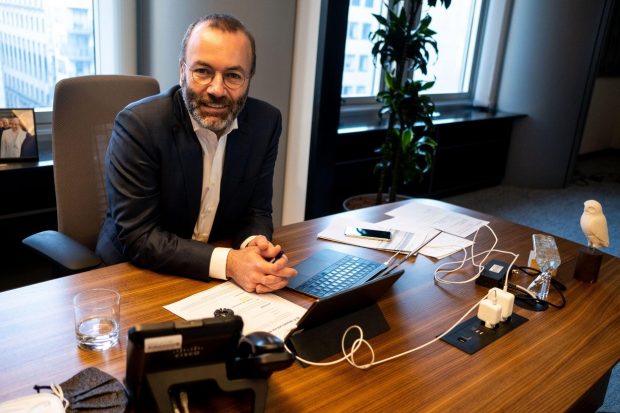 Sediul Partidului Popular European (PPE) din Bruxelles, percheziționat de poliția belgiană și germană