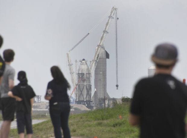 SpaceX va testa, pentru prima dată, cea mai mare rachetă spațială din lume