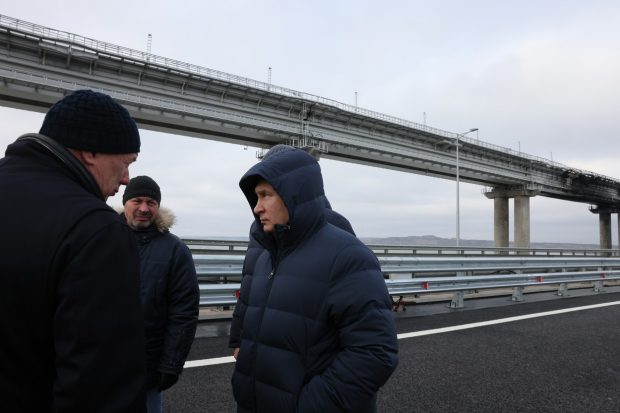 „Lumea are nevoie de liniște”. Ucraina, îndemnată să cedeze Rusiei Peninsula Crimeea