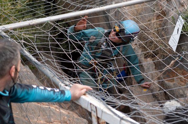 O atletă din Spania a ieșit la suprafață după ce a trăit 500 de zile într-o peșteră, fără niciun contact