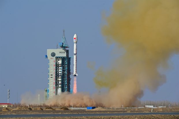 Resturile unei rachete au căzut lângă Taiwan, după ce China a lansat un satelit în spațiu
