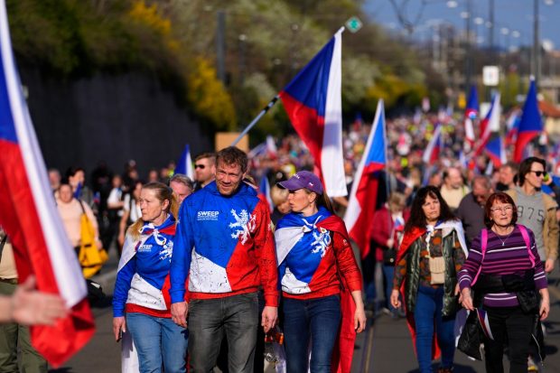 Manifestație cu mii de oameni la Praga. Cehii au cerut demisia guvernului, nemulțumiți de inflație și de prețurile mari la energie