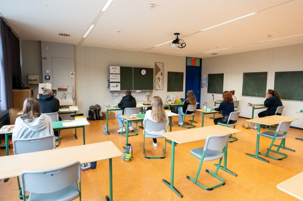 BAC amânat într-un land din Germania din cauză că nu au putut fi descărcate subiectele: „A fost ceva de groază”