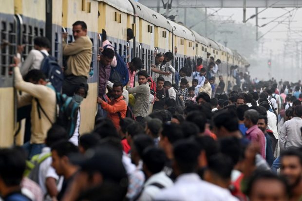 India va depăși săptămâna aceasta China, devenind cea mai populată țară din lume, anunță ONU