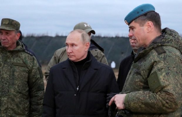 Vladimir Putin a fost în inspecție în teritoriile ocupate din Ucraina, la Statul Major al grupului de trupe Dnepro, în regiunea Herson