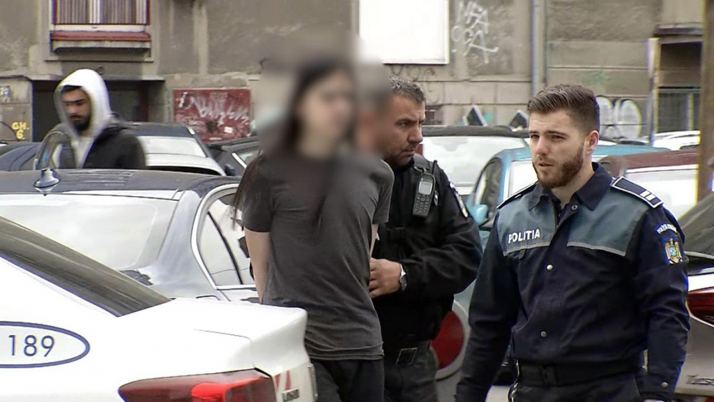 Un psiholog a analizat postura elevului din Capitală care și-a atacat profesoara cu un cuțit: „Stătea drept, părea mândru”