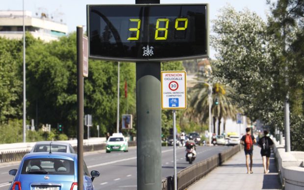 Val de căldură și secetă în Spania: temperaturile vor urca spre 40 de grade Celsius în unele regiuni, un record pentru luna aprilie