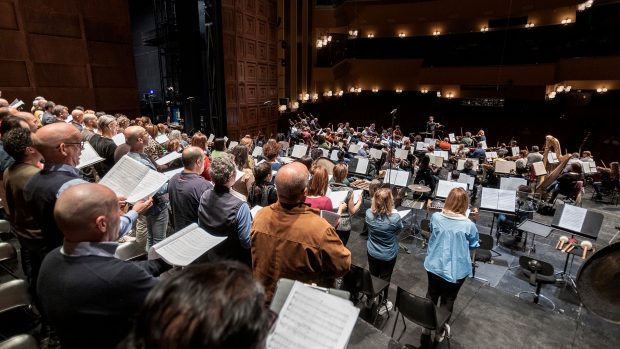 Fost violonist român de la Teatrul Liric din Cagliari, condamnat la 8 ani de închisoare, după ce și-a drogat și maltratat soția italiancă pentru moștenire