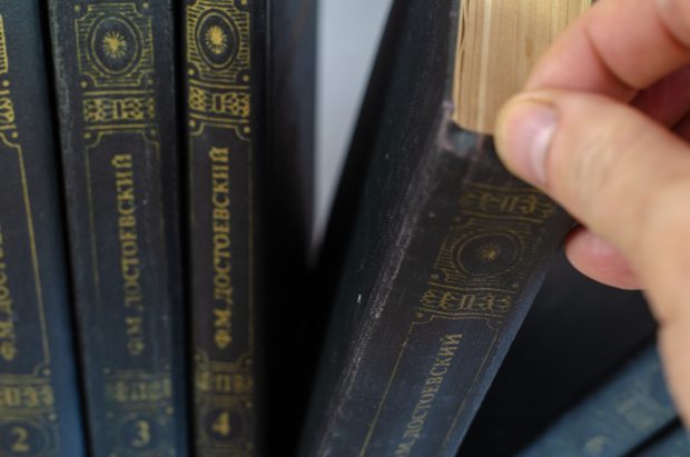 Vrei să te îmbogățești? Citește această carte clasică a literaturii mondiale! Este o mină de aur