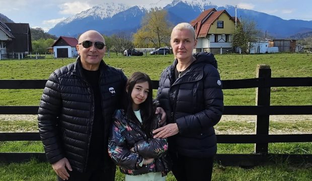 Imagine Stire Anunțul făcut de Marcel Pavel după 27 de ani de căsnicie. „Nici nu am făcut nunta. Ea nu a vrut” | 2review.ro