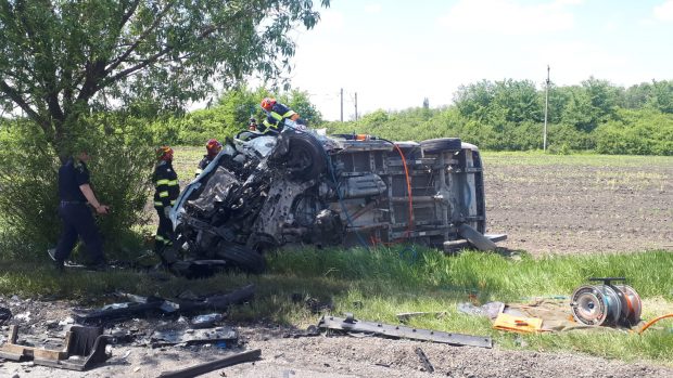Doi adulți și un copil au murit, în urma unui accident grav la Secuieni. A fost activat Planul Roşu de Intervenţie