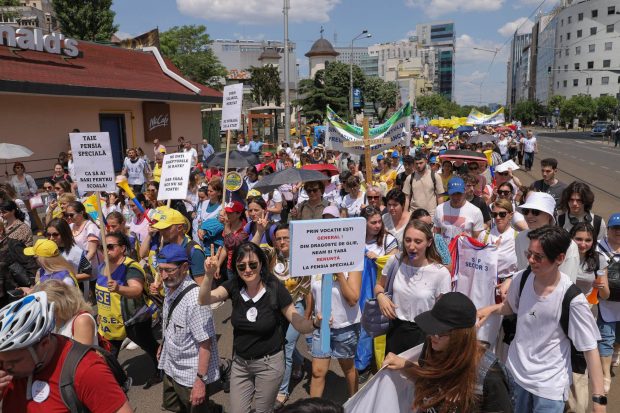 LIVE | Protestul profesorilor a ajuns la Cotroceni. Sindicaliștii au intrat la discuții cu Klaus Iohannis