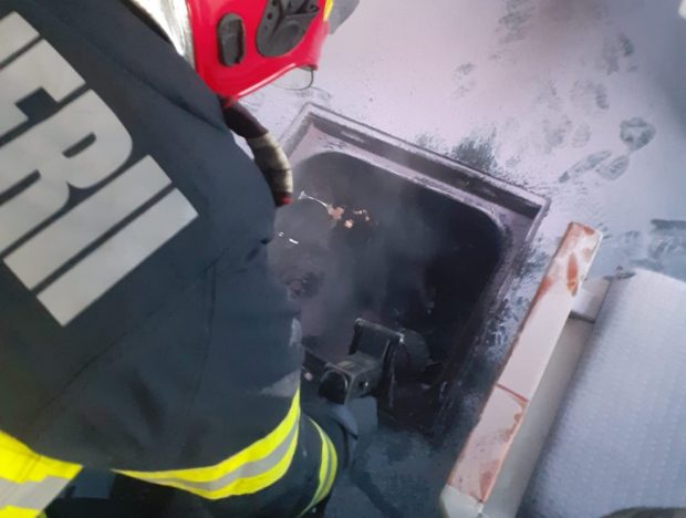 Incendiu într-un tren de călători în care se aflau 100 de pasageri, în județul Cluj