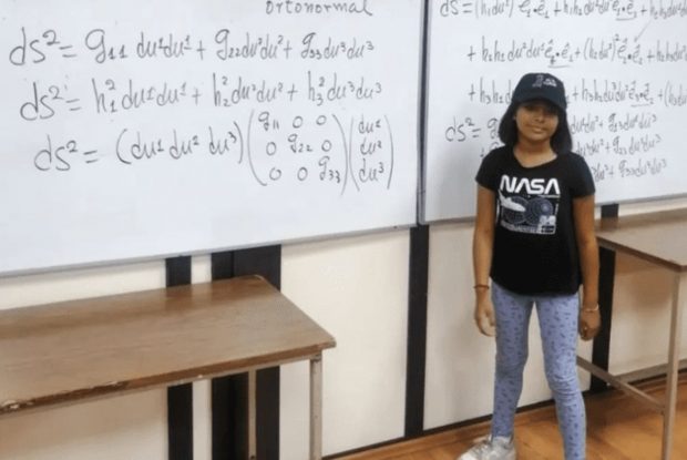 Are 11 ani, un IQ mai mare decât al lui Albert Einstein și suferă de autism. Fetița geniu care e deja la master și își dorește să lucreze la NASA
